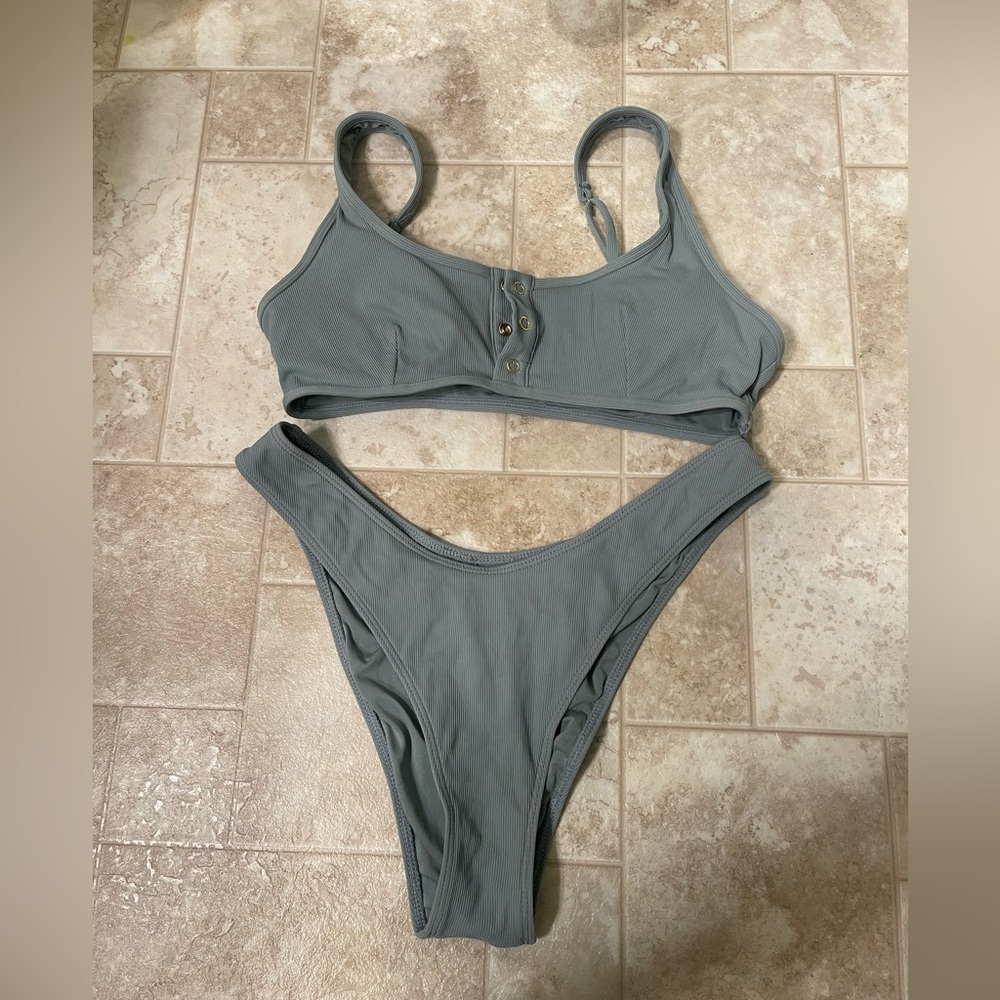 Garage high leg bikini set